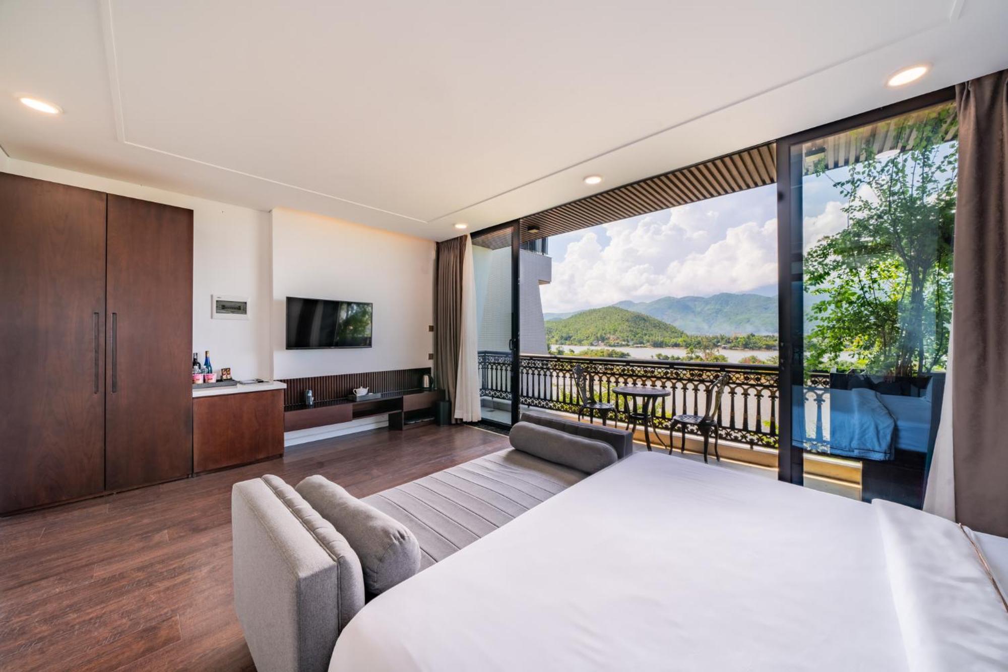 Cami Riverside Resort ダナン市 エクステリア 写真