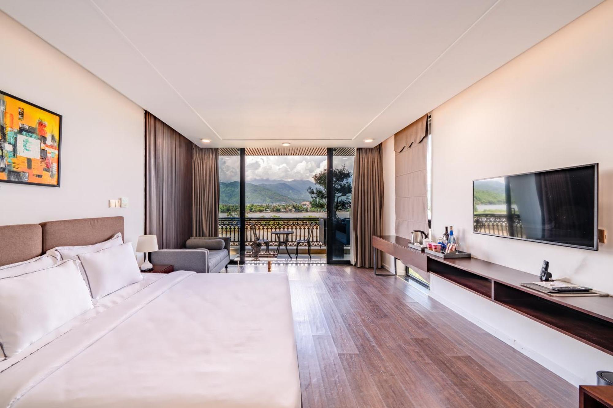 Cami Riverside Resort ダナン市 エクステリア 写真