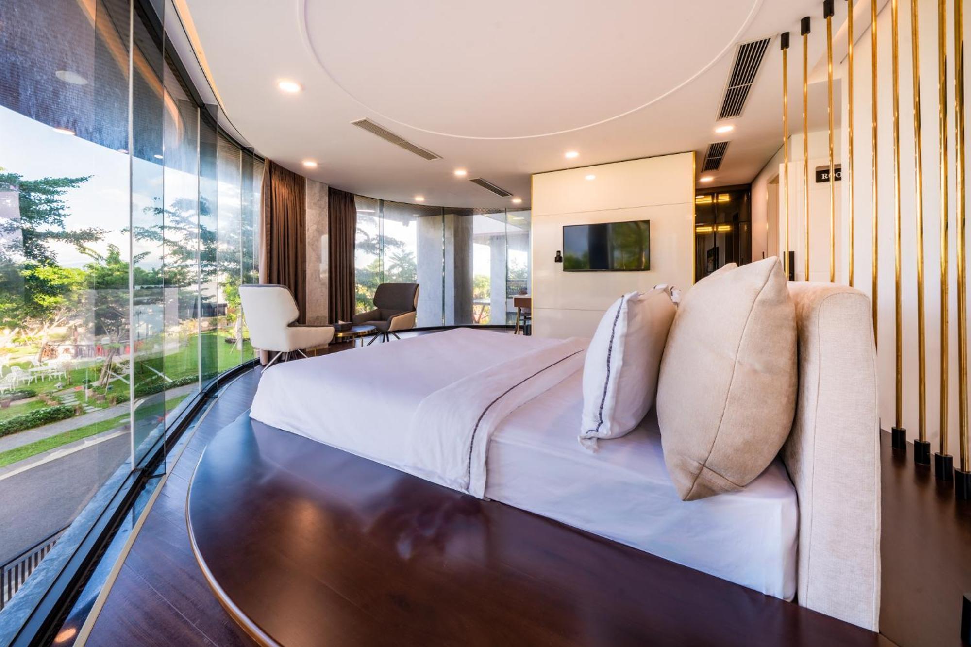 Cami Riverside Resort ダナン市 エクステリア 写真
