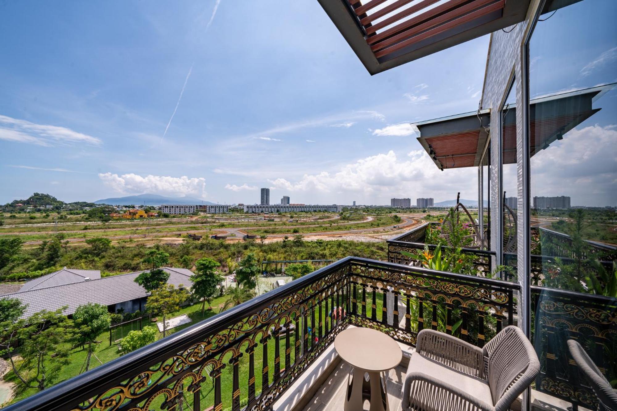 Cami Riverside Resort ダナン市 エクステリア 写真