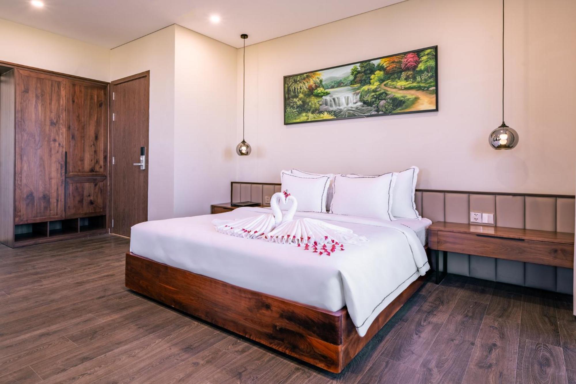 Cami Riverside Resort ダナン市 エクステリア 写真