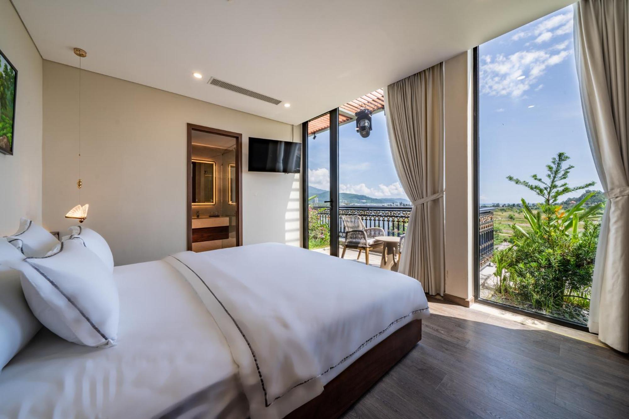 Cami Riverside Resort ダナン市 エクステリア 写真